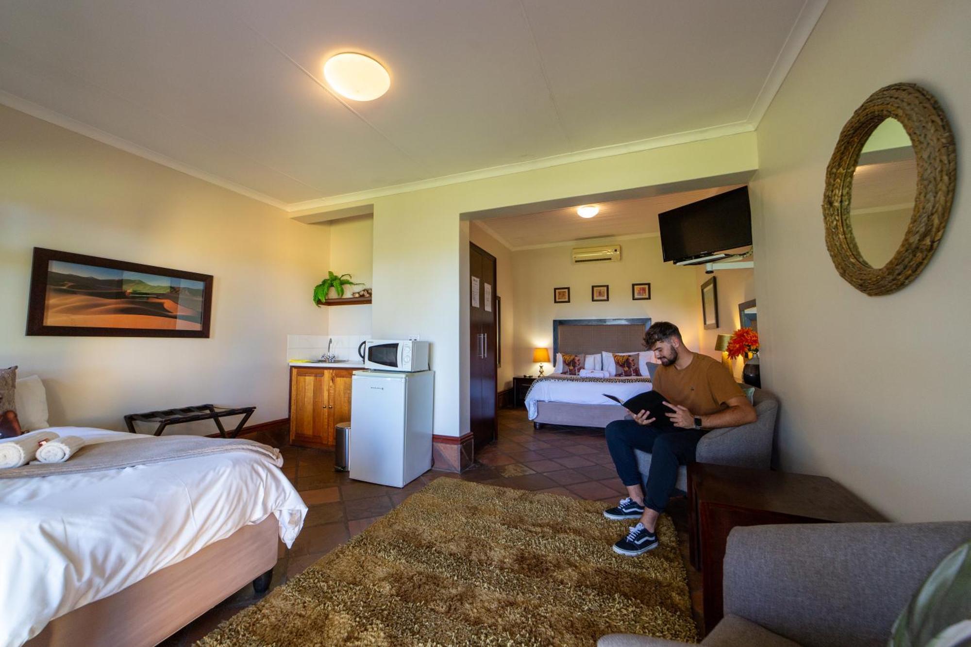 Sunriver Kalahari Lodge Riverside Stay In アピントン 部屋 写真