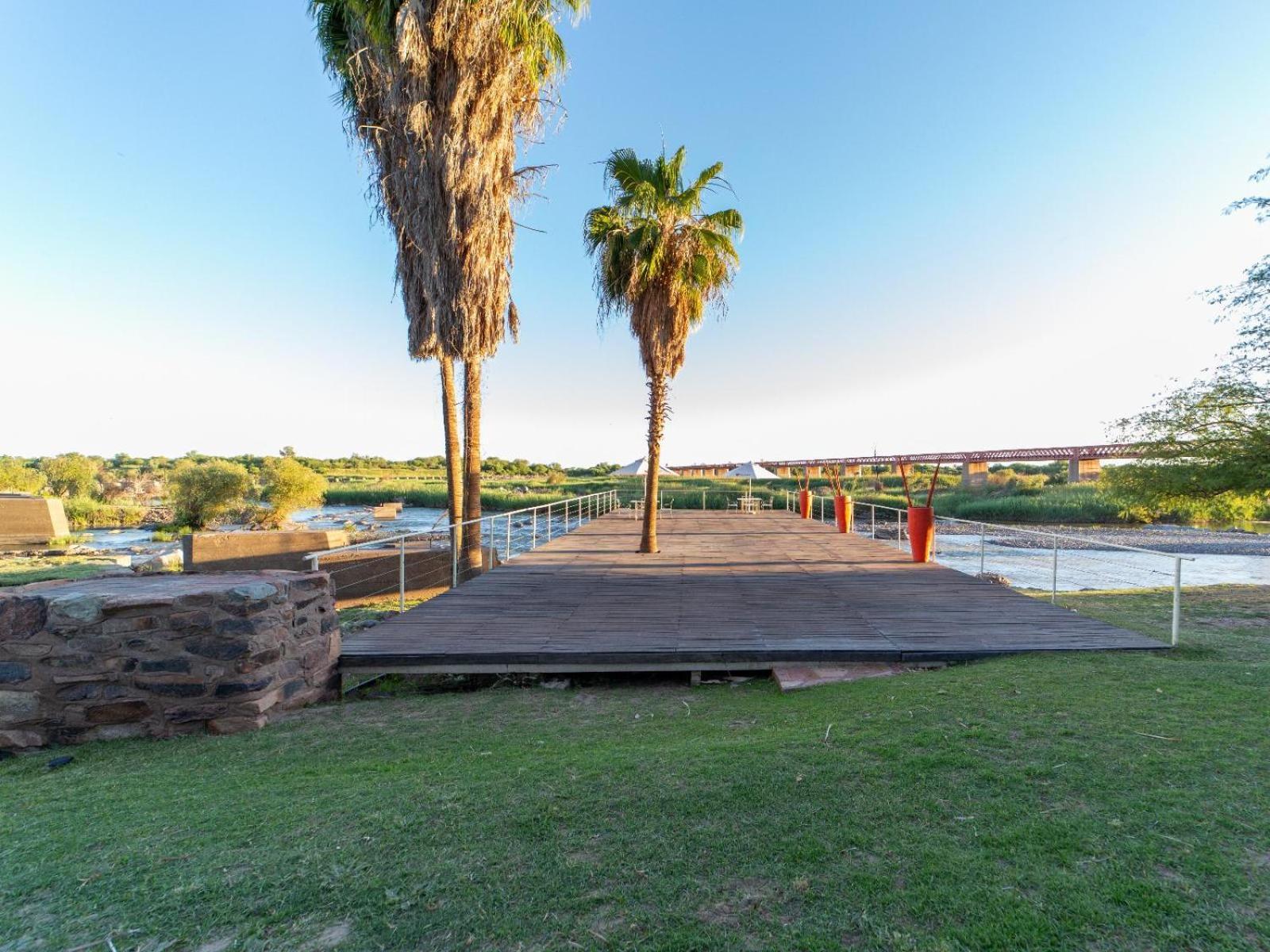 Sunriver Kalahari Lodge Riverside Stay In アピントン エクステリア 写真