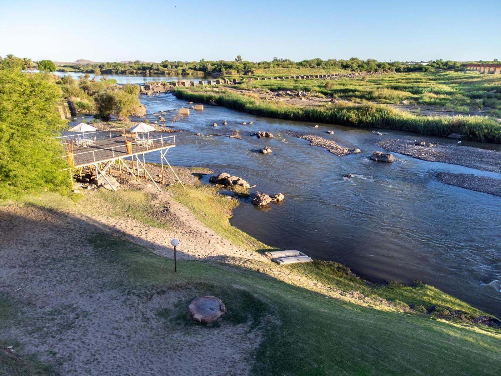 Sunriver Kalahari Lodge Riverside Stay In アピントン エクステリア 写真